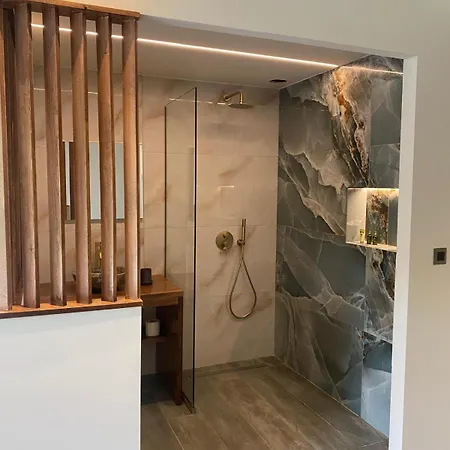 Bellagio Seaside アパートホテル 3*