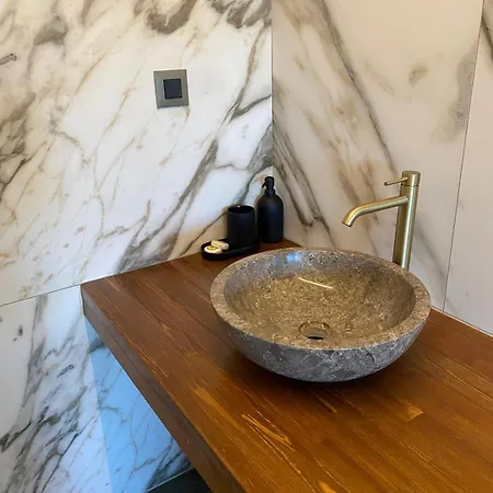 Bellagio Seaside Lägenhetshotell