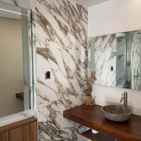 Bellagio Seaside Lägenhetshotell